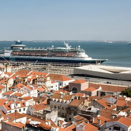 Sweethome At Alfama's Heart شقة *